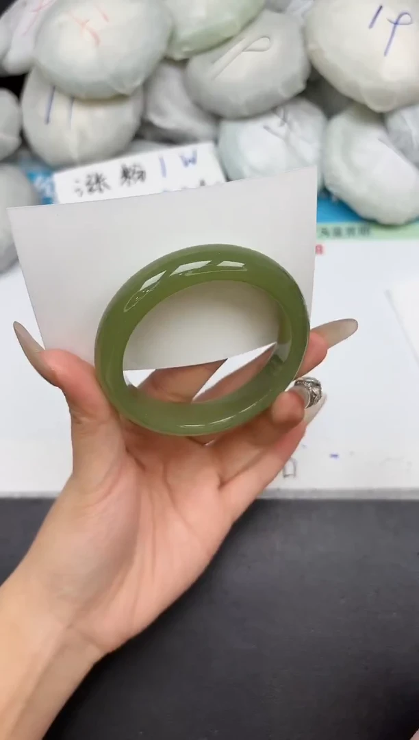 未镶嵌手镯石英质玉330-56