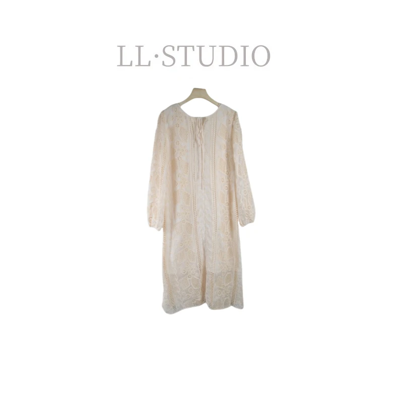 妙兮·LL夏季新款时尚休闲气质温柔风镂空连衣裙*20250703