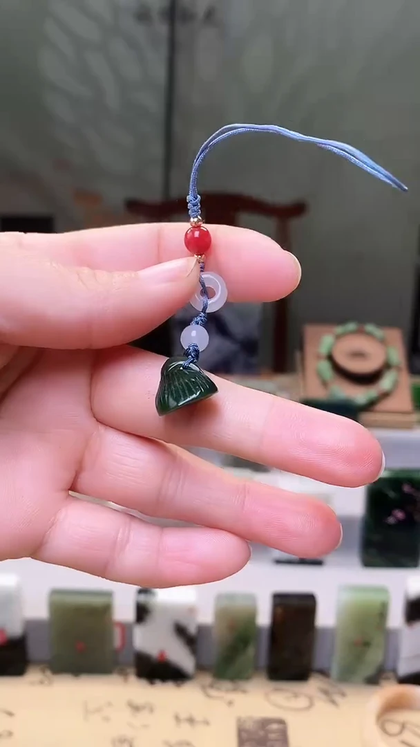 【闪购商品】和田玉挂件未镶嵌87