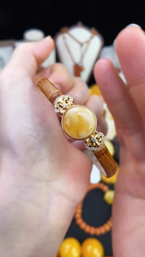 琥珀未镶嵌珠宝奇石柒月