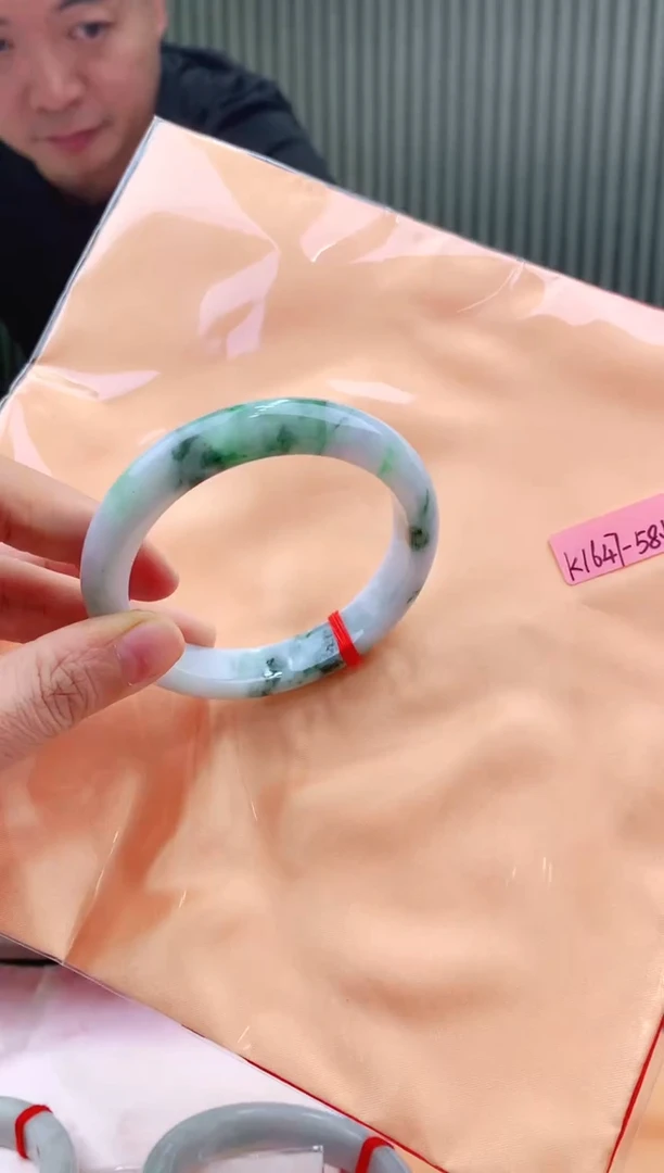 未镶嵌手镯翡翠58