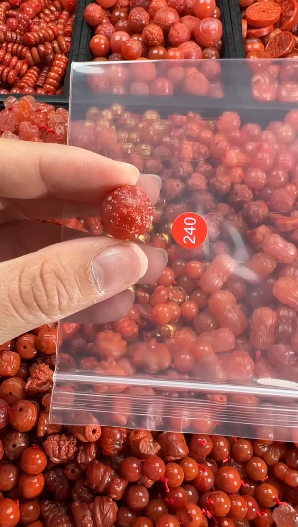 【闪购商品】南红玛瑙颈饰未镶嵌1