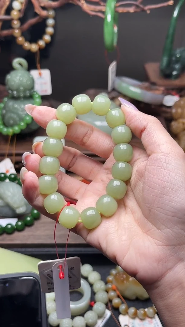 手串未镶嵌和田玉卡13若羌黄口 老型9009063