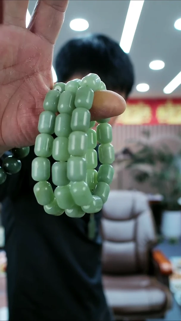 未镶嵌蛇纹石玉手串多样式发货随机发一