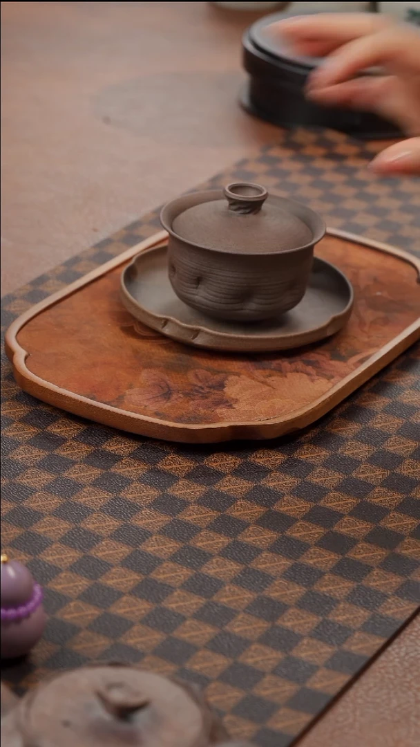 林世鹏裸烧铁胎手捏三才盖碗