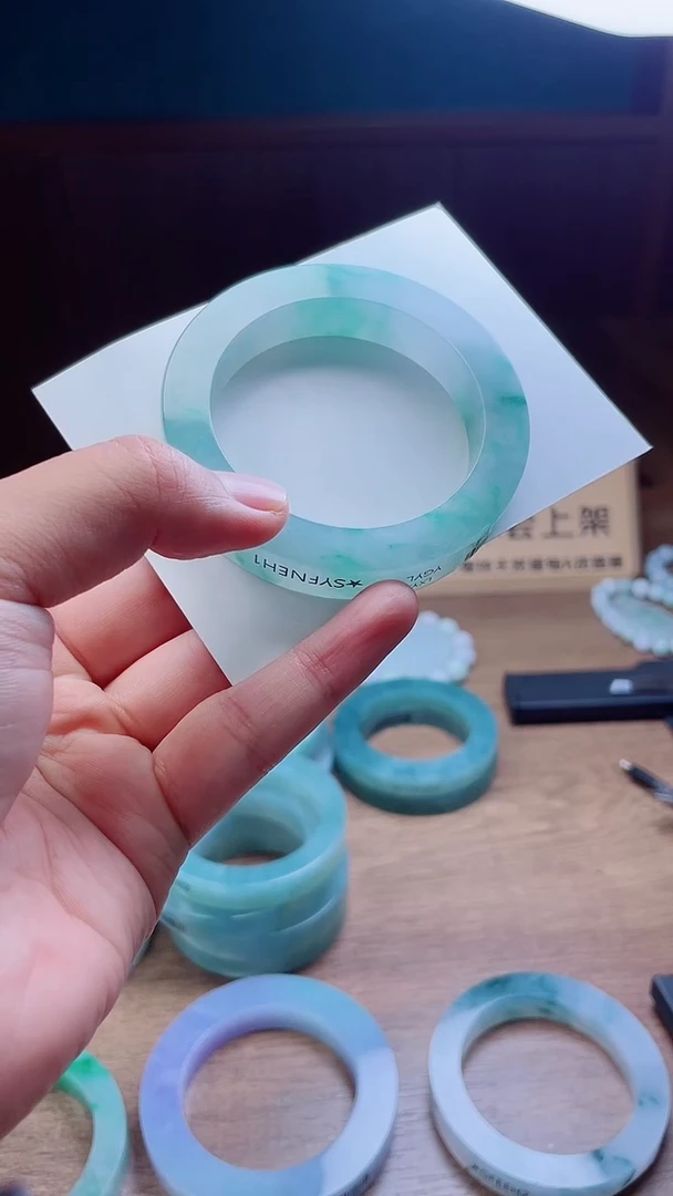 定制翡翠手镯未镶嵌用****8定制