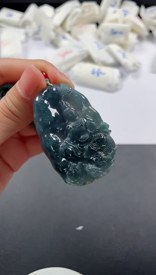 翡翠未镶嵌颈饰3355