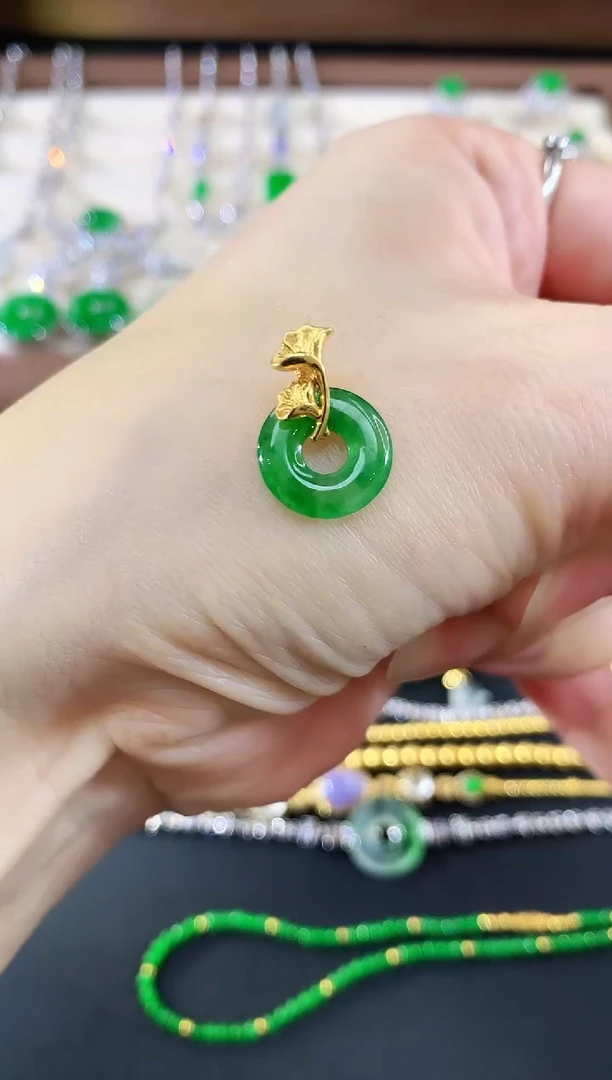 吊坠(不含链)18K金镶嵌翡翠182|2980