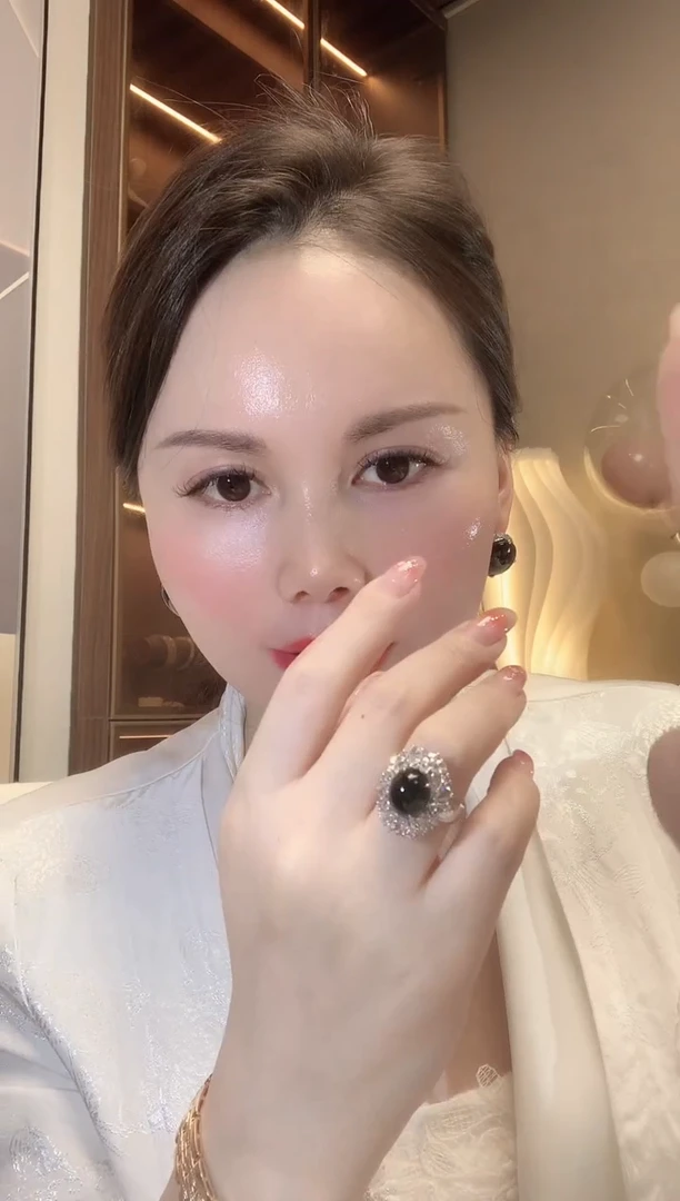 【闪购商品】翡翠戒指18K金镶嵌D42 翡翠