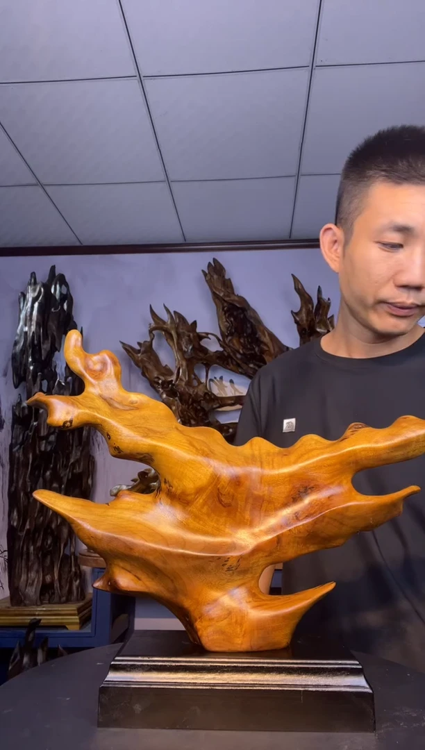 金丝楠木雕款猫*子金丝楠木工艺品摆件