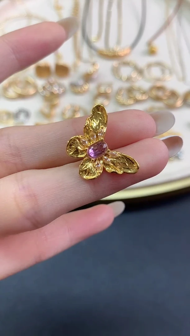 吊坠(不含链)18K金吊坠(不含链)|450多样性发其一