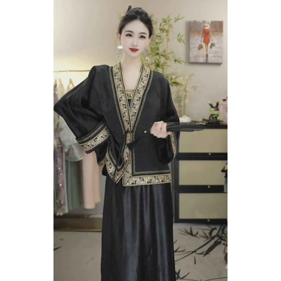 代佳莉2025春季新款日常黑色气质上衣和吊带裙（2506+2507）