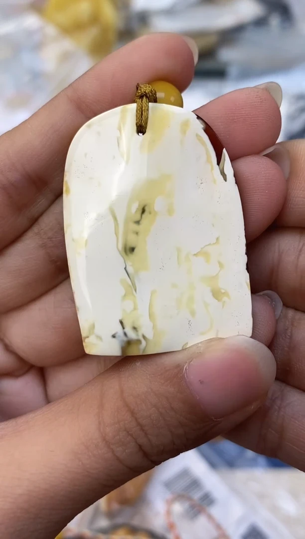 未镶嵌琥珀裸石天然琥珀蜜蜡