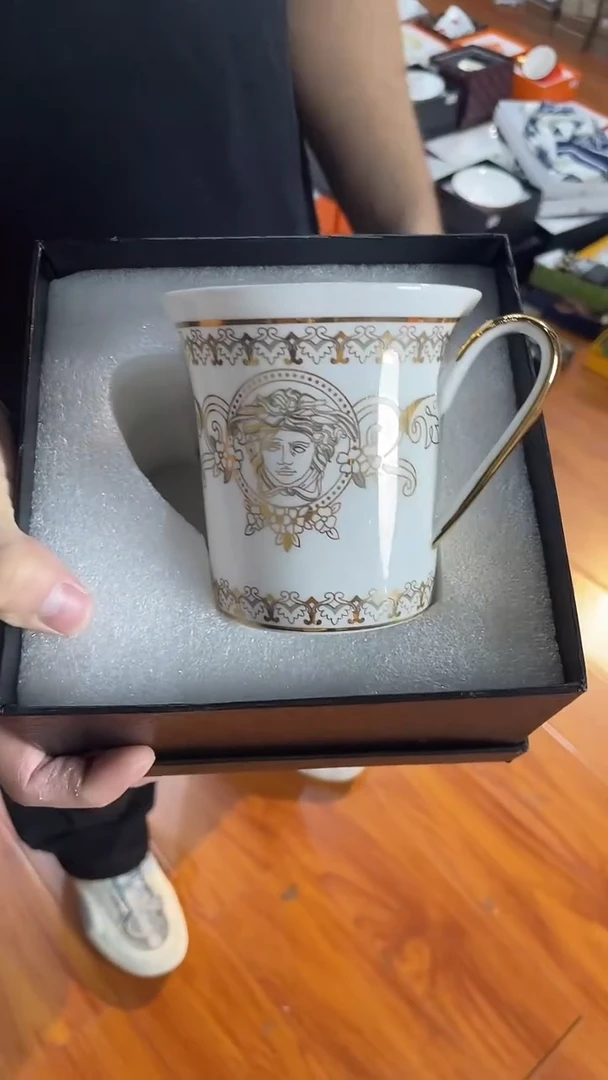 杯鸿辉家品牌瓷器，京东包邮！