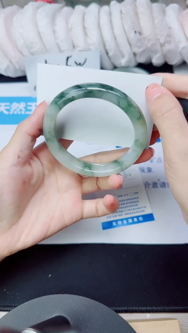 石英质玉手镯未镶嵌266/60