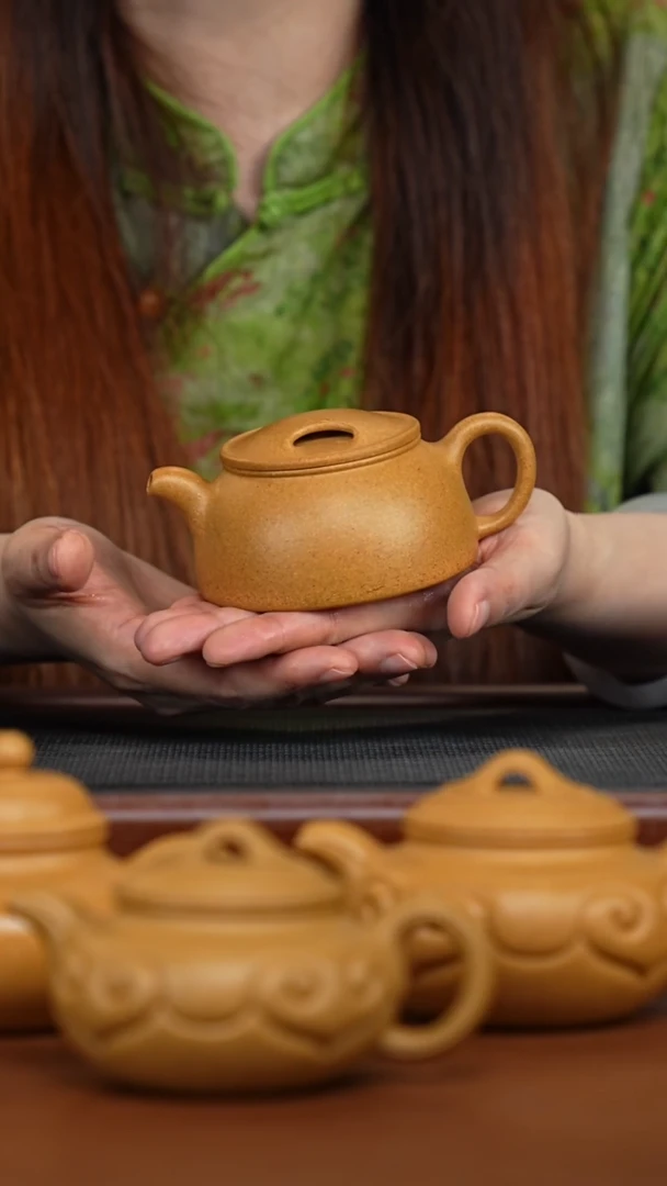 茶壶紫砂黄金段头段牛盖
