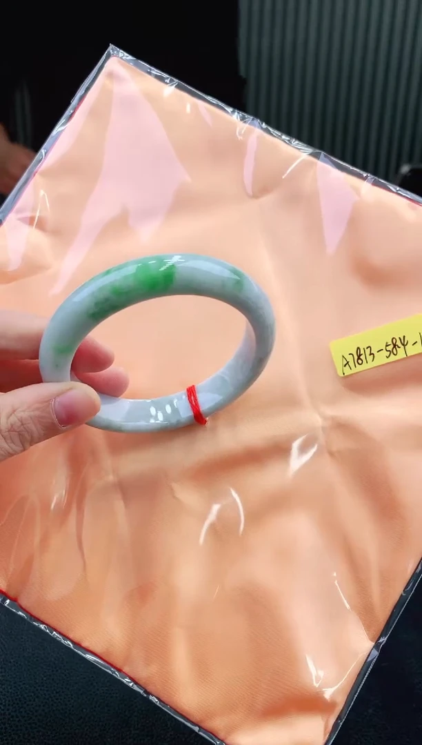 未镶嵌手镯翡翠111