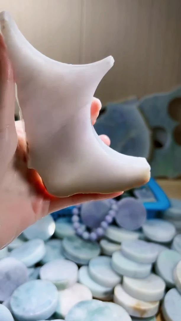翡翠未镶嵌颈饰翡翠A货 温谭943