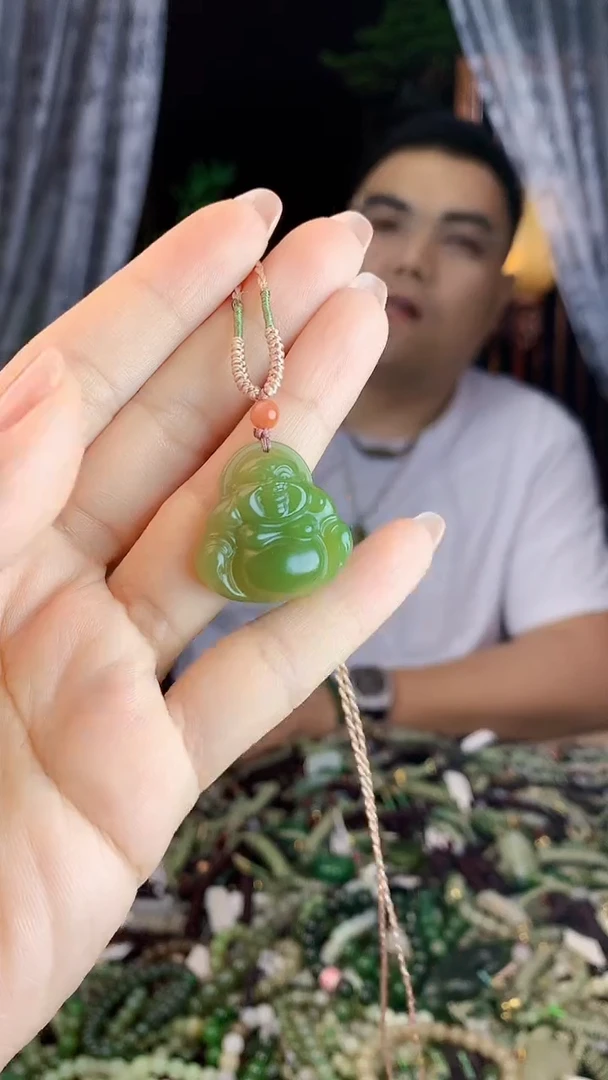 和田玉未镶嵌颈饰拍一发一