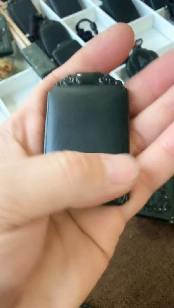 【闪购商品】和田玉吊坠(不含链)未镶嵌无事牌