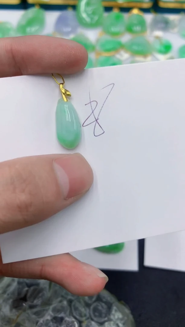 颈饰未镶嵌翡翠1111111