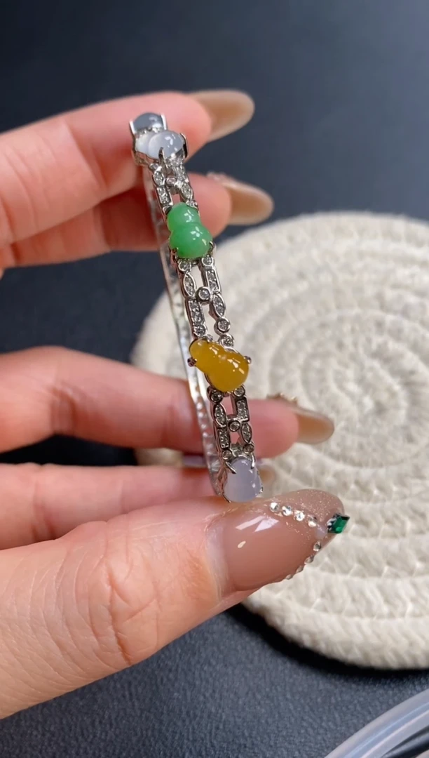 颈饰银S925镶嵌翡翠 净货16601