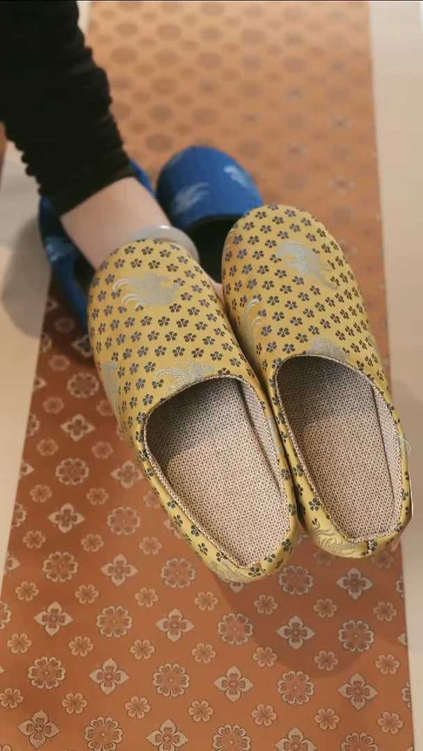 36码黄色············