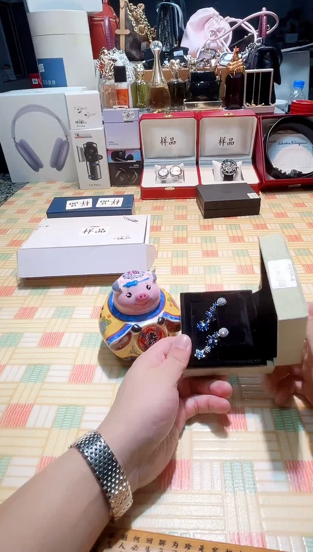 瓷片瓷器 库房到期 全部地板价@@1