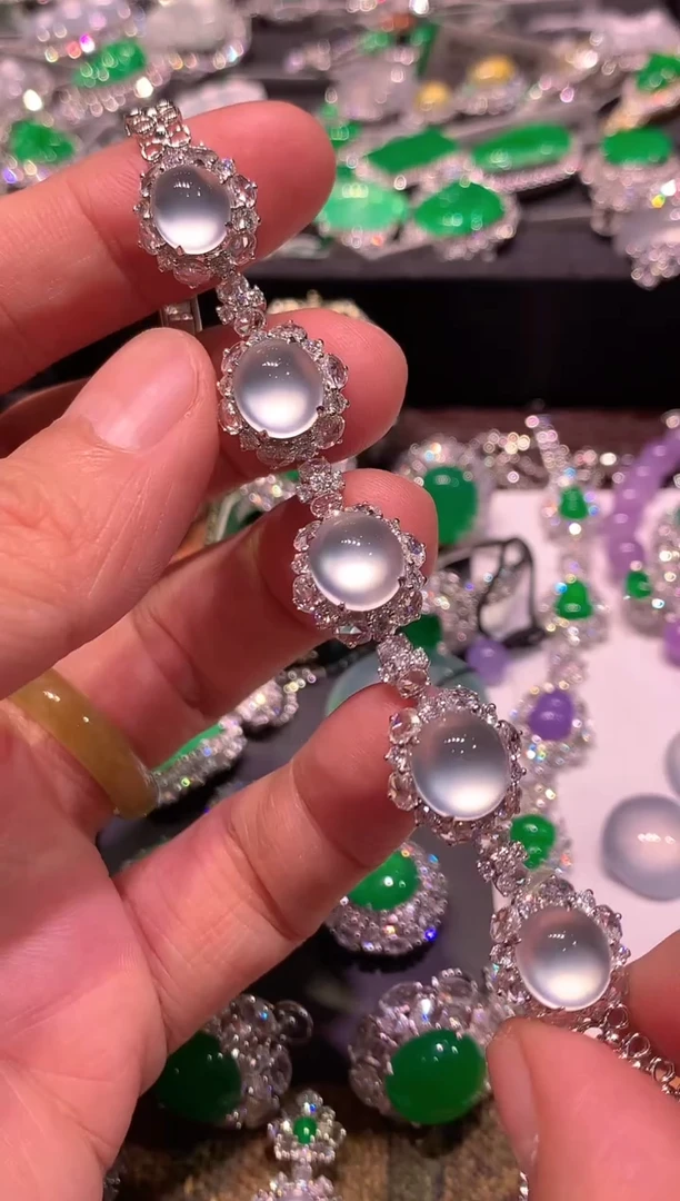 18K金镶嵌手链翡翠翡翠