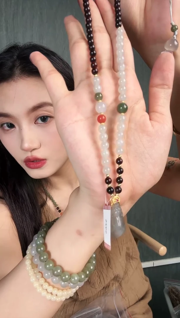 檀香紫檀（小叶紫檀）无事牌烟灰貔貅套链