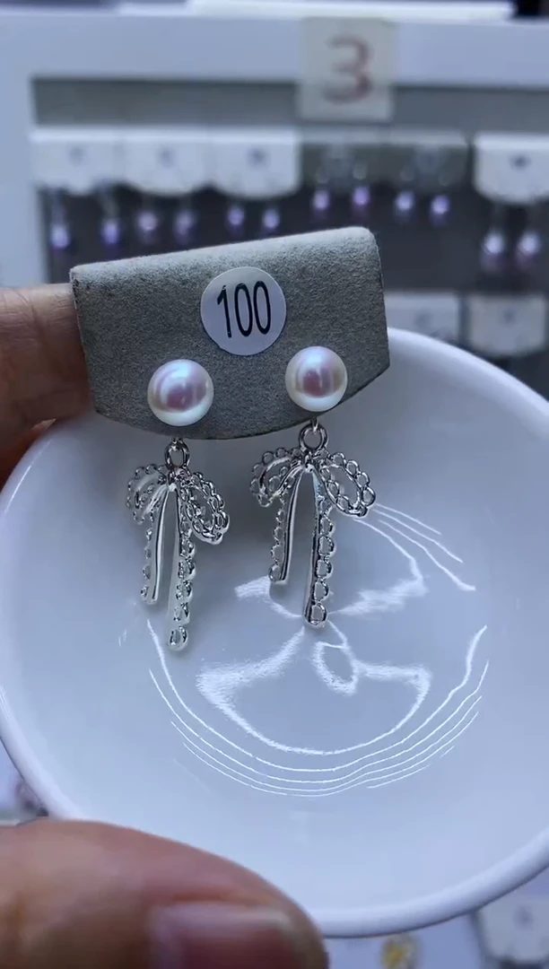 银S925镶嵌淡水珍珠耳饰100