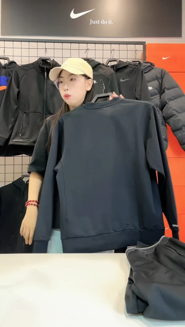 CK63 黑色卫衣 XL码160斤-180斤 不退换