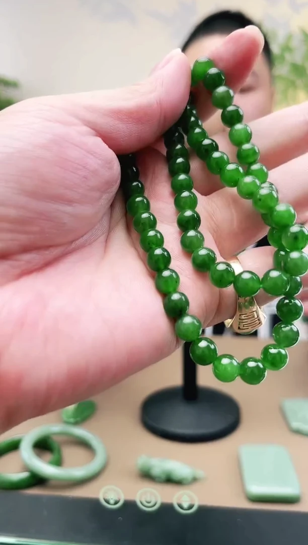 和田玉（碧玉）未镶嵌项链碧玉8mm项链（有黑点）