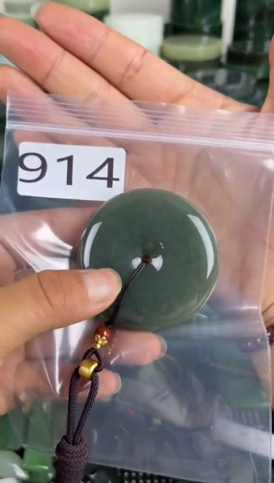 和田玉未镶嵌珠宝半成品扣子