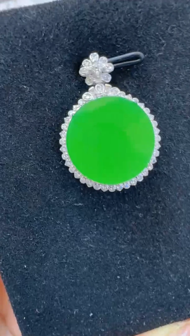 翡翠18K金镶嵌吊坠(不含链)多样性团购发一件