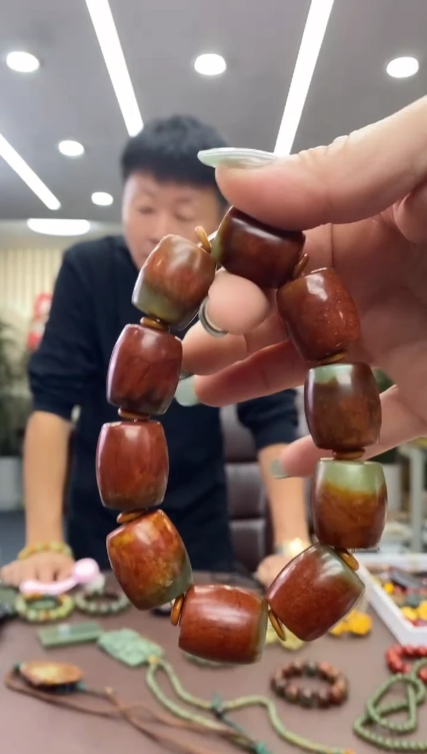 未镶嵌手链透闪石质玉手串