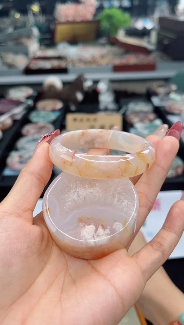 【闪购商品】石英质玉手镯未镶嵌53圈口（赠品镯心）3570014