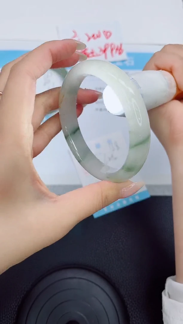 石英质玉手镯未镶嵌168-62.5