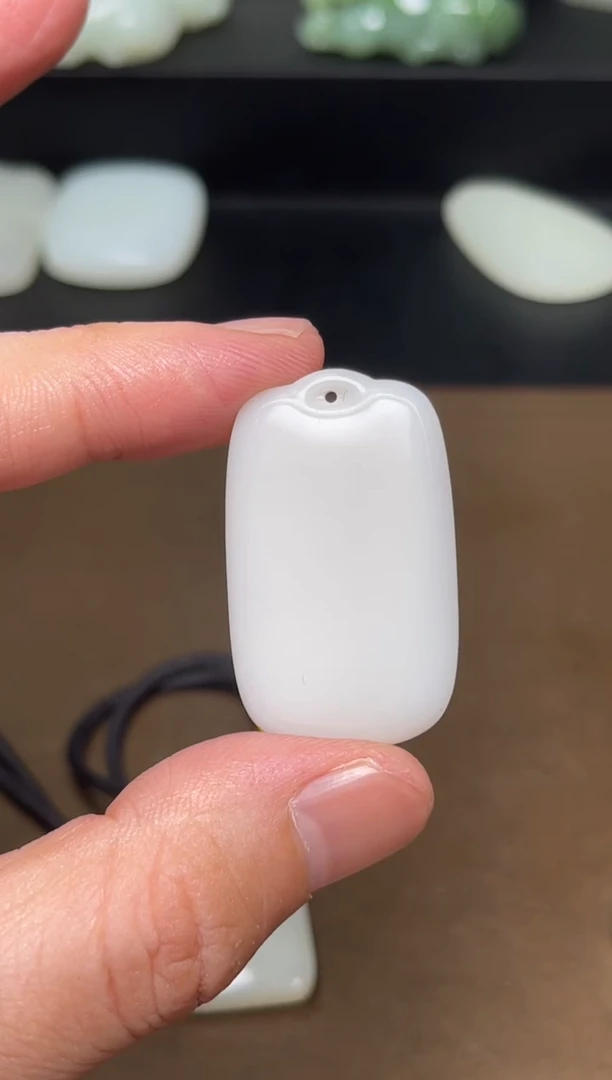 颈饰未镶嵌和田玉11