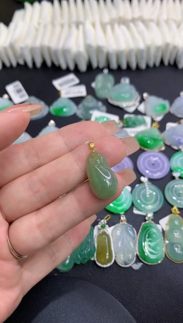 吊坠(不含链)18K金镶嵌翡翠11111111111111