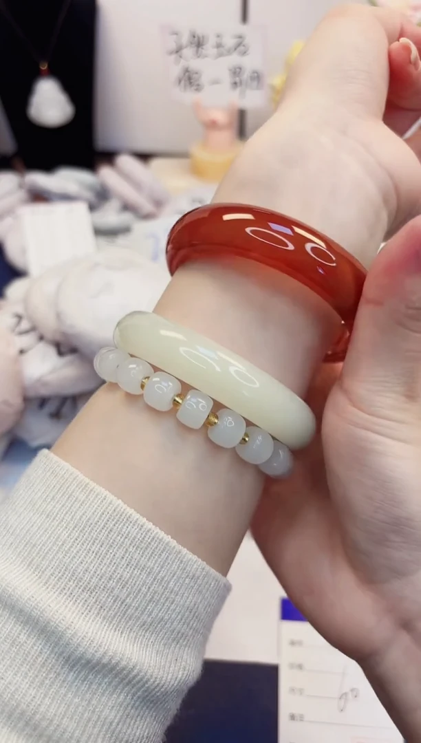 【闪购商品】石英质玉手镯未镶嵌310-玛瑙-圈口60