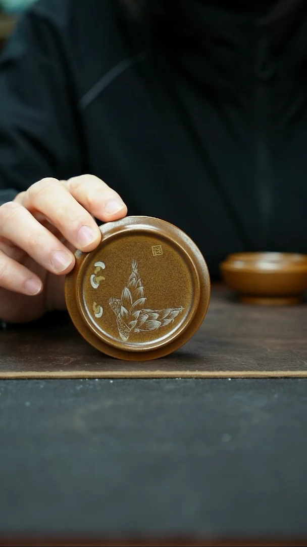 杯景德镇紫金釉竹笋纹盖置