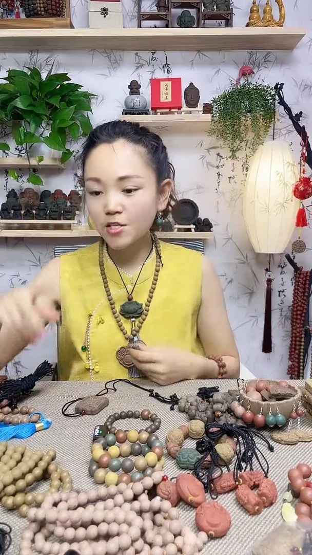 泥塑驱蚊避疫小蝴蝶两块