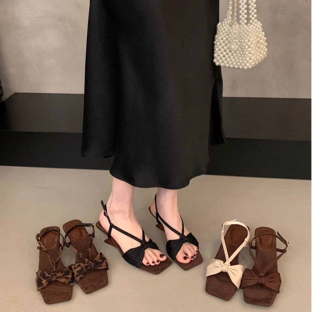 法式小众设计感坡跟露趾凉鞋女2025年夏新款配裙子方头高跟罗马鞋