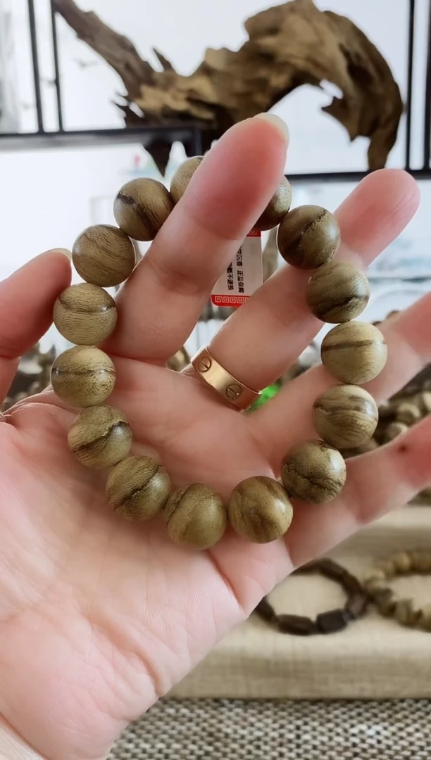 沉香手串正区达拉干倒架虎纹老料15MM单圈