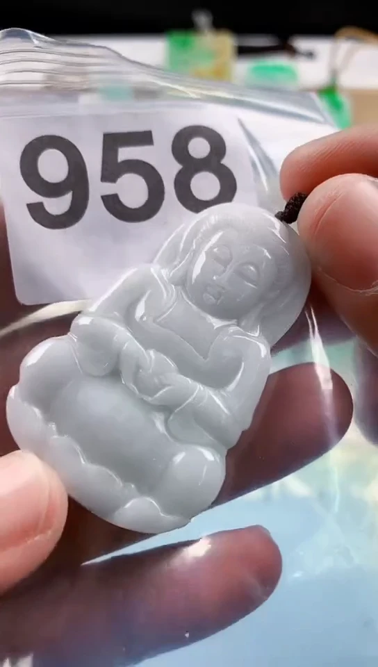 【闪购商品】翡翠挂件未镶嵌天然翡翠吊坠挂件