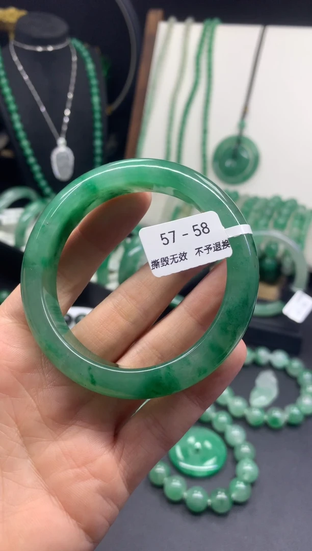 未镶嵌手镯石英质玉（非洲翠）57-58圈口