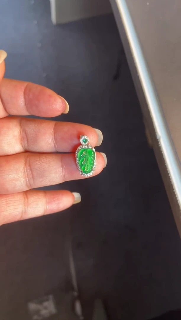 吊坠(不含链)银S925镶嵌翡翠1