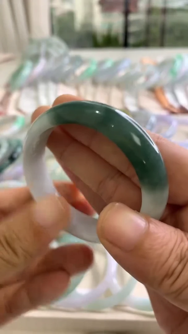 未镶嵌手镯翡翠贵妃半山水56