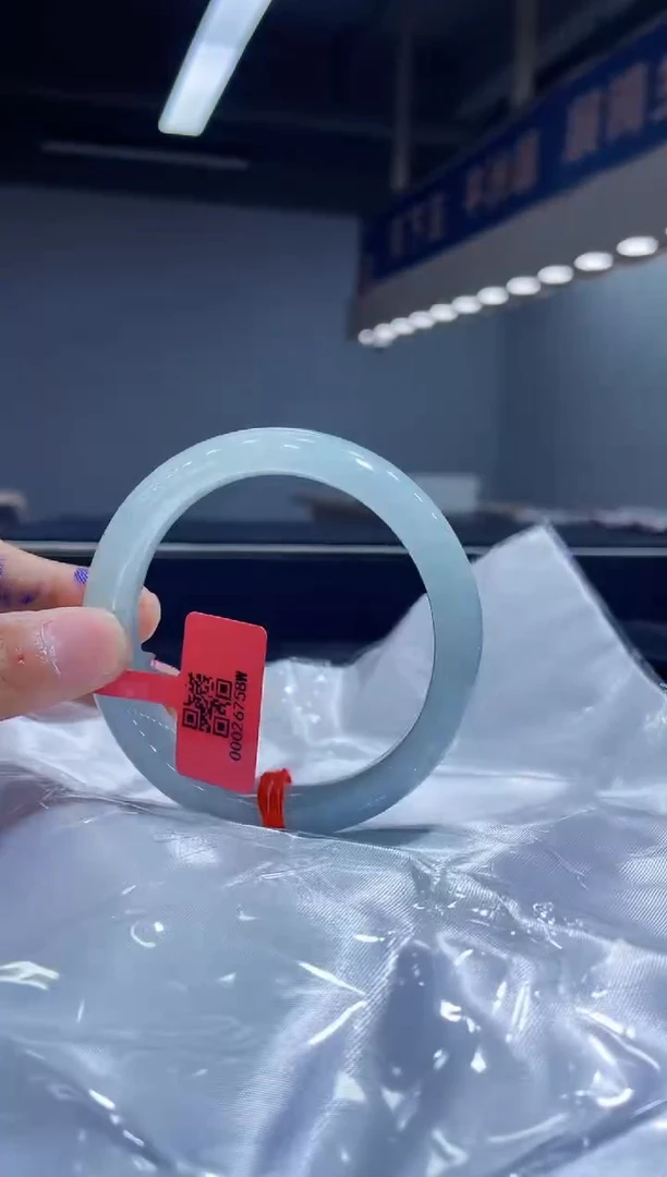 未镶嵌手镯翡翠21